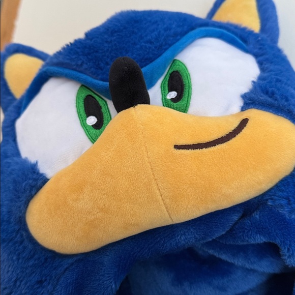 Sonic the hedgehog Character 3D Hooded Blanket - Picture 4 of 8